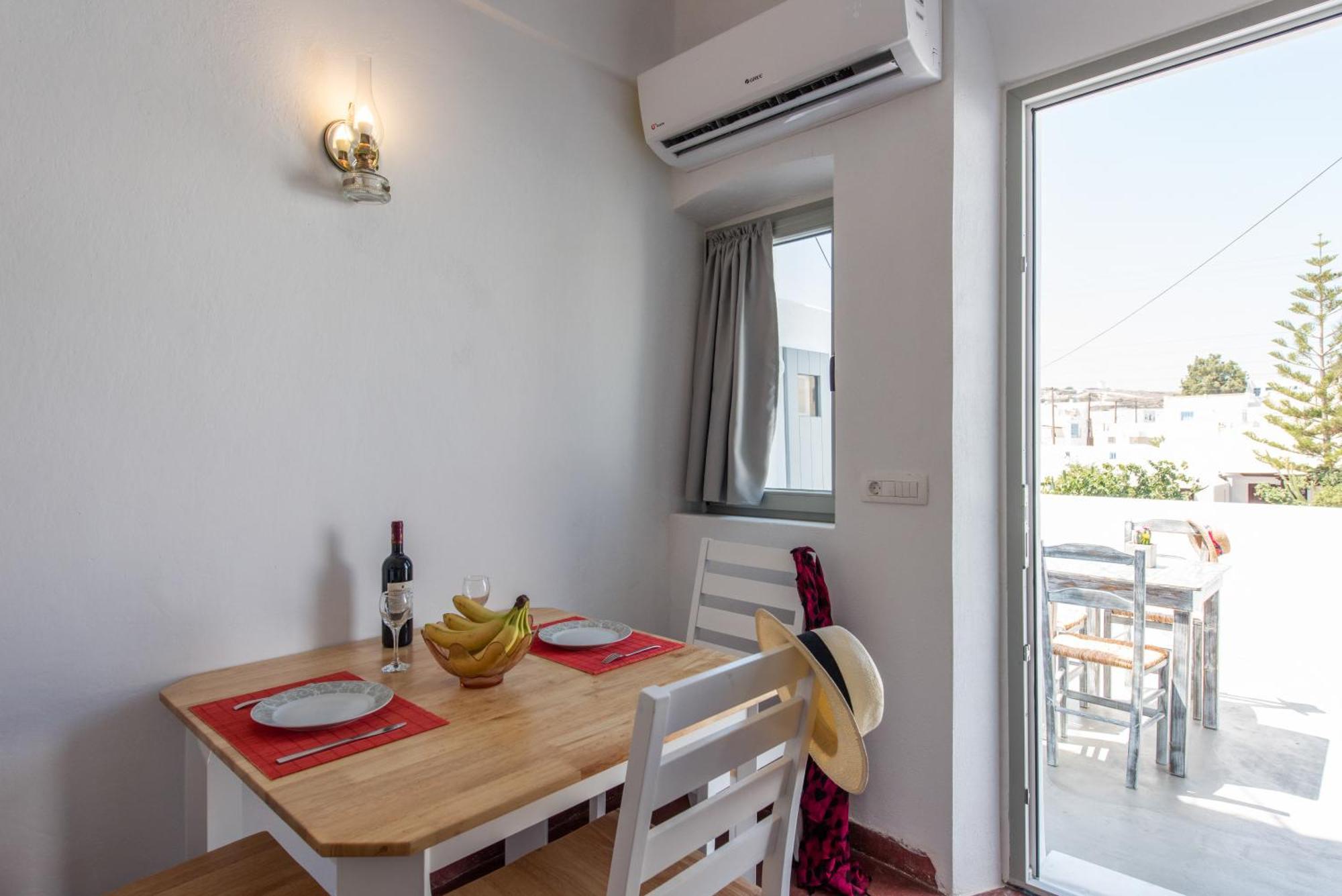 Argyro And Diogenis Apartment Emporio  Exterior photo